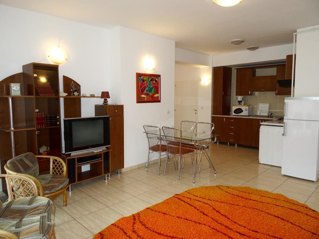 Club Topaz Apartments Neptun Quarto foto